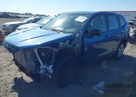 2022 Subaru Forester z USA, uszkodzony, nr VIN JF2SKAAC7NH508008